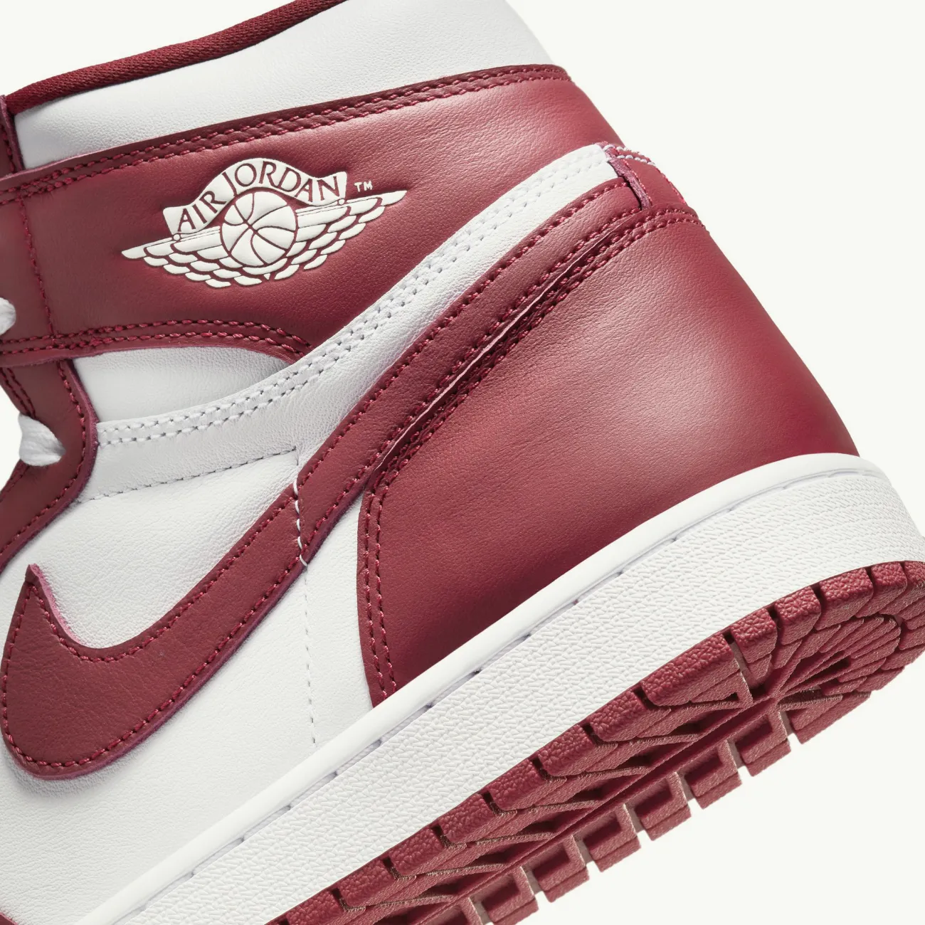 Air Jordan 1 Retro High OG - 'Artisanal Red'