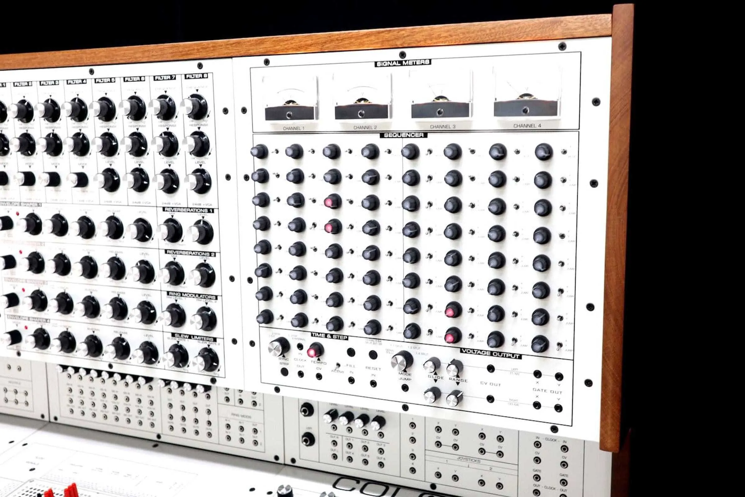 Analogue Solutions Colossus