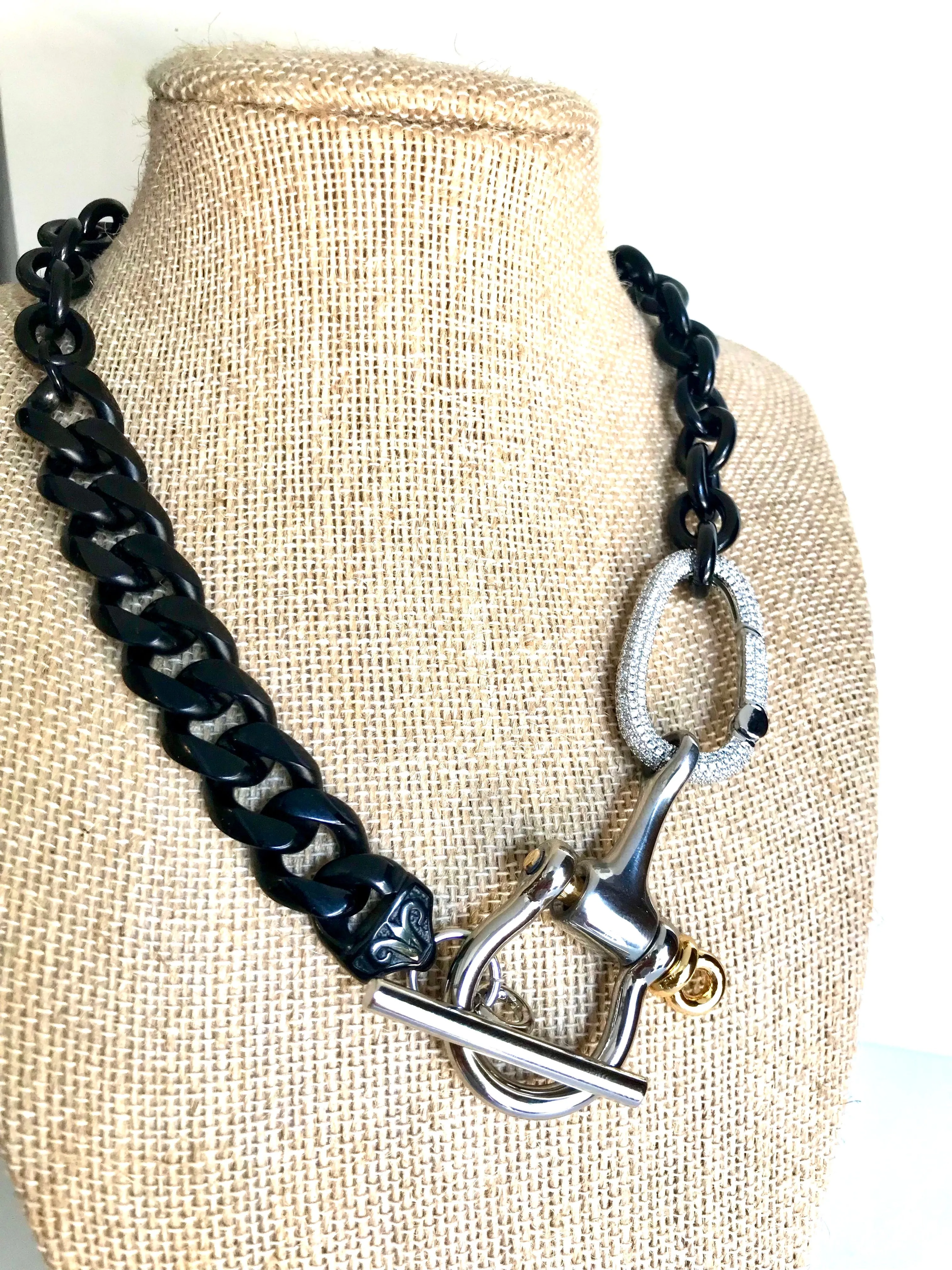 ARIES NECKLACE - BLACK