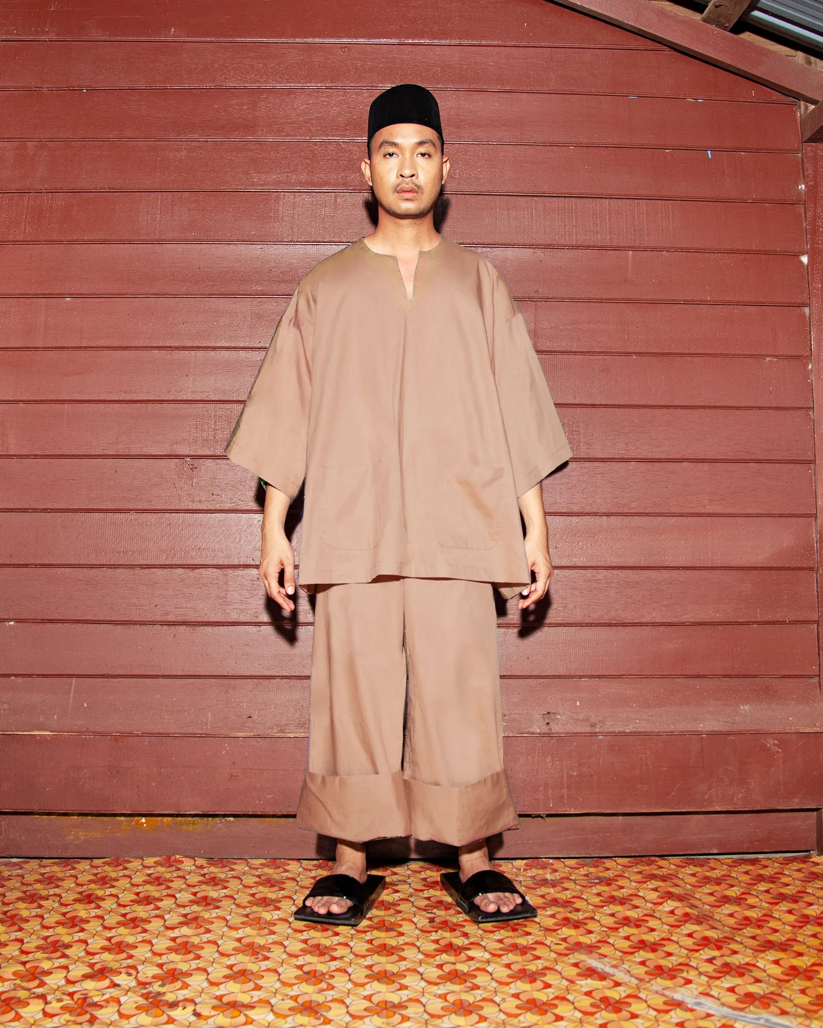 Baju Melayu Pendek (Tan)