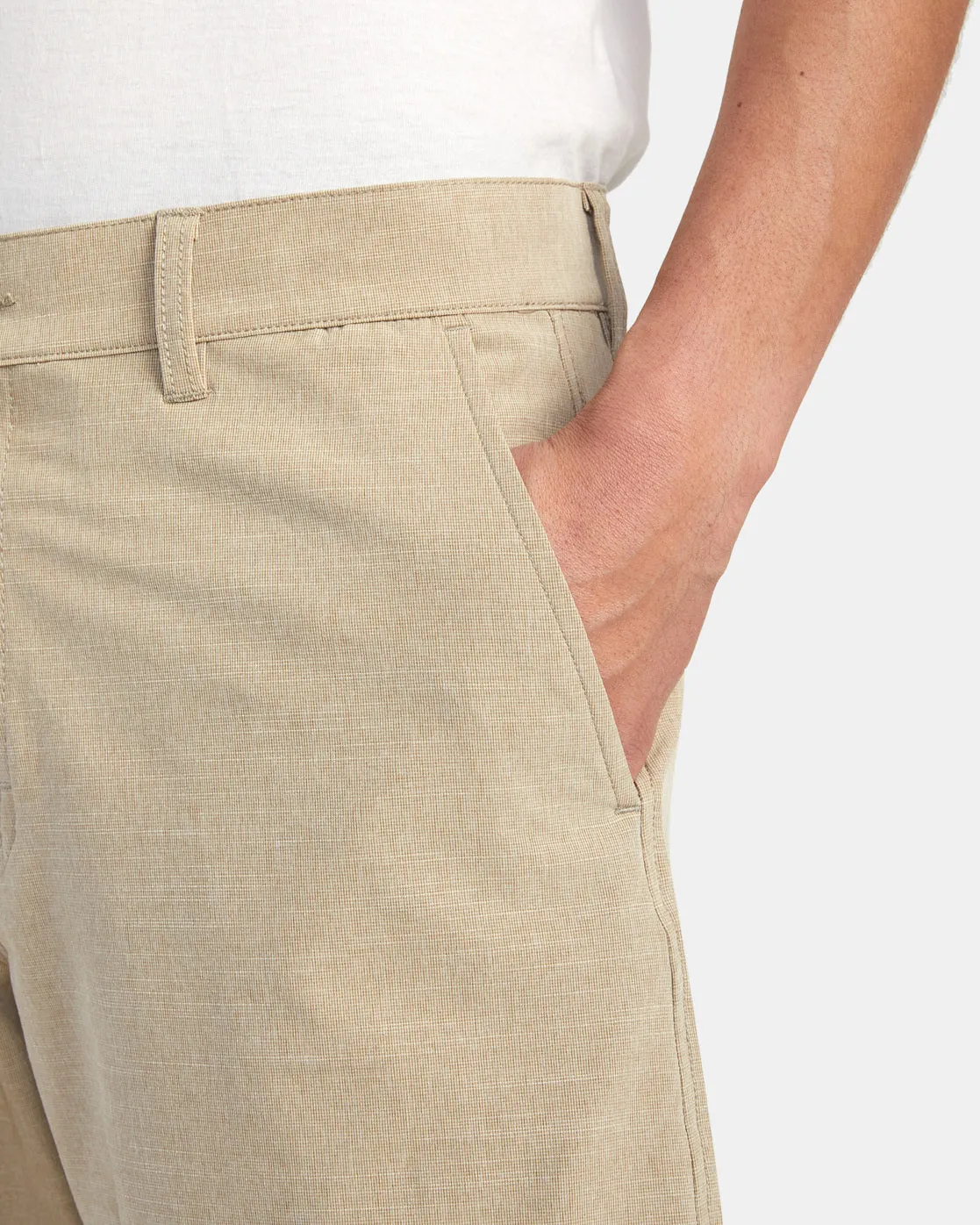 Balance Hybrid Shorts 20” - Khaki