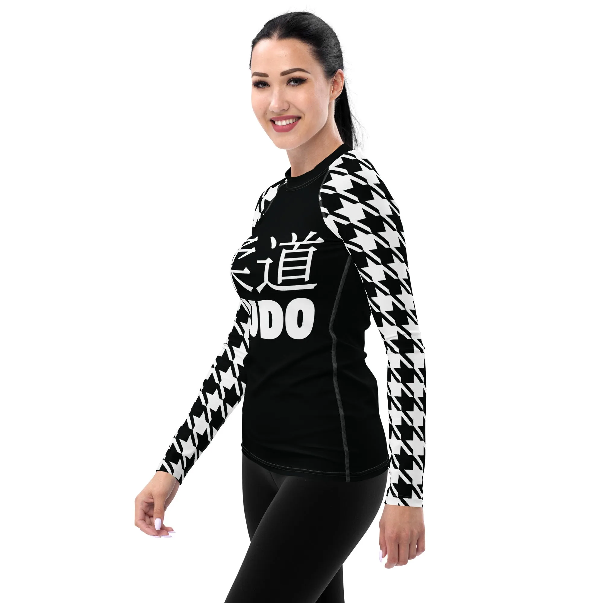 Graceful Strength: Women's Classic Judo Houndstooth BJJ Rash Guard Noir