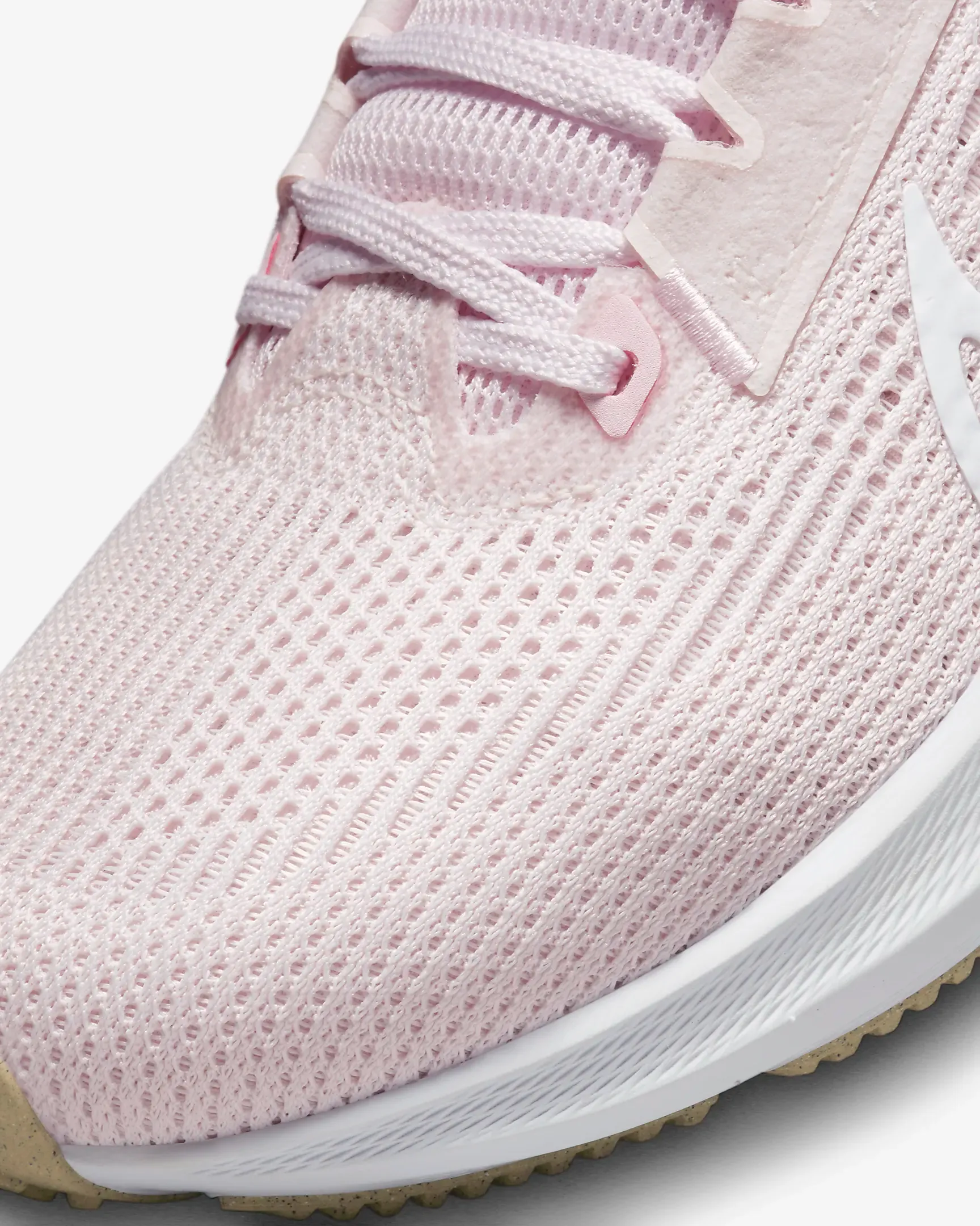 Nike Women's Pegasus 40 Shoes - Pearl Pink / Pink Foam / Hemp / White