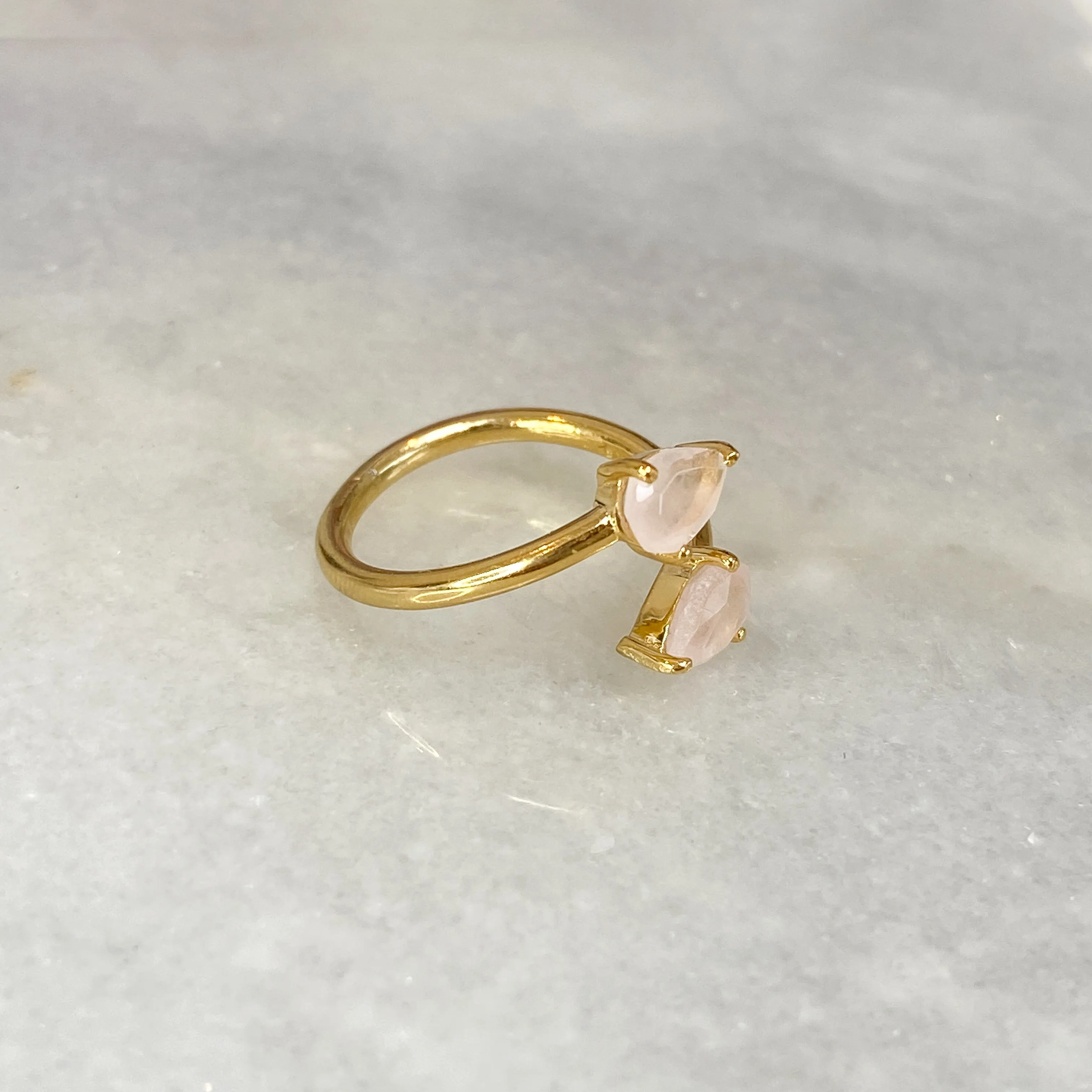 Rose Quartz Crystal Teardrop Ring (18k Gold)