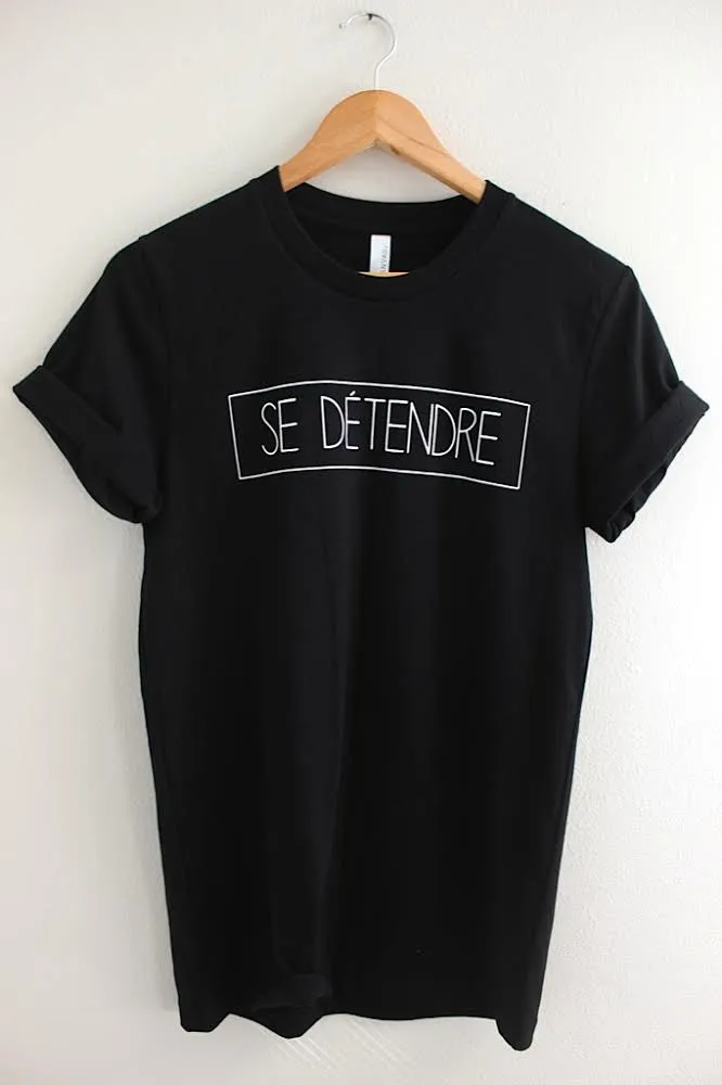 Se Détendre Black Graphic Unisex Tee