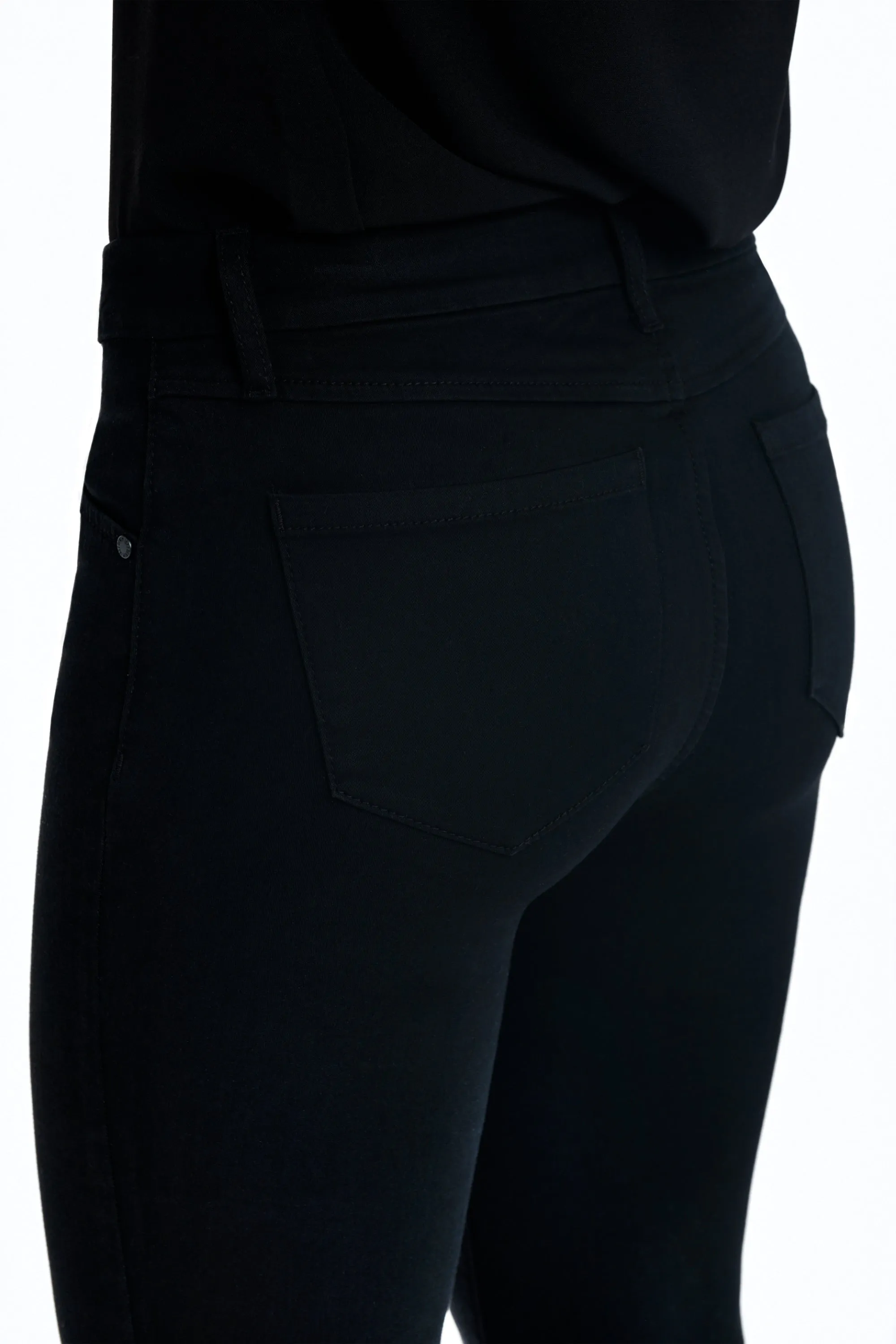 Sheila Better Butter Slim Straight in Black