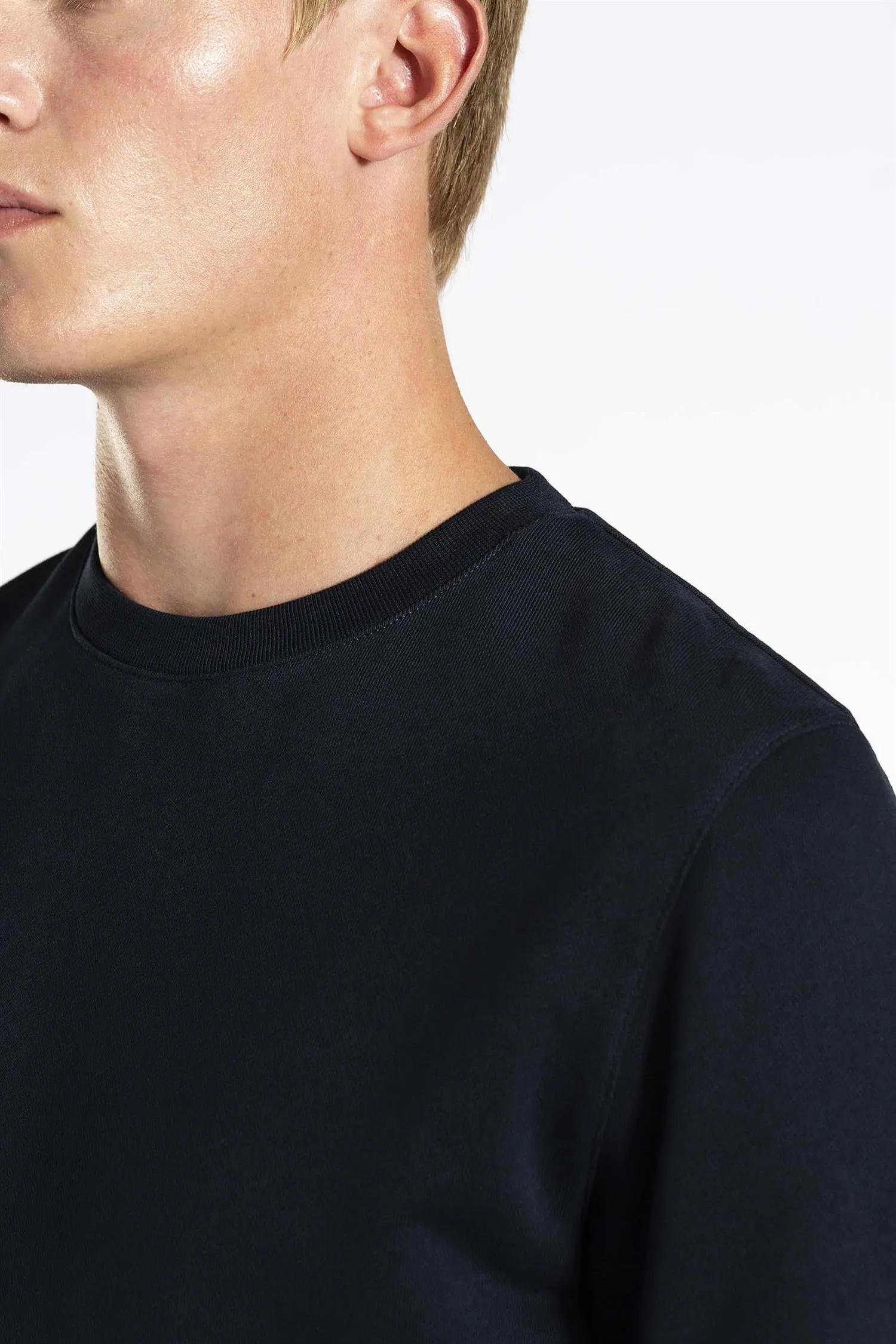 Vagn Classic Crew - Dark Navy